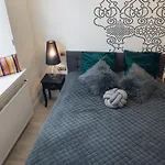Cracow Rentals Starowislna 36 Vintage Studio